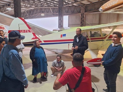 Alumnos del CEMDI conocieron el Aeropuerto Regional Villa María