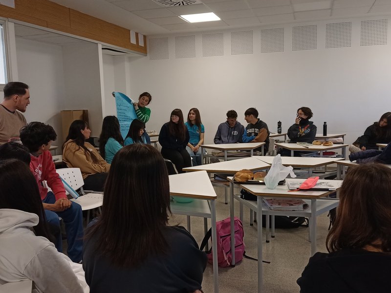 Se realizó el 4° taller de "bullying y Grooming" destinado a jóvenes de la ciudad