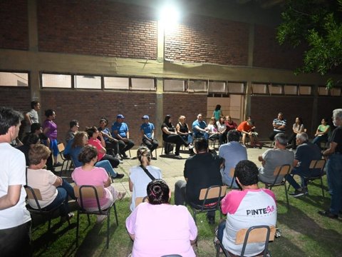 El Municipio se reunió con vecinos para tratar asuntos relacionados a la seguridad