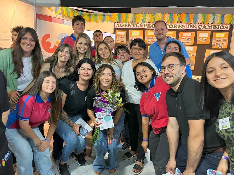 Estudiantes locales representan a Villa María en la Expo-Feria provincial de consejos barriales