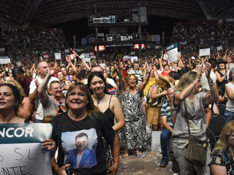 La tercera noche del "Festival de Festivales" quedó inaugurada con la actuación de Jorge Rojas