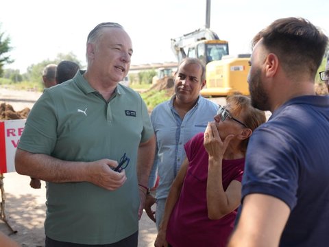 Barrio Las Playas: Accastello supervisó la obra del desagüe que se ejecuta en la prolongación del Bulevar Alvear