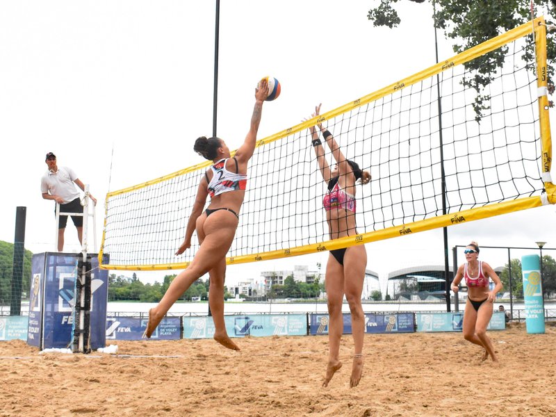 Comenzó a jugarse el cuadro principal del Circuito Argentino de Beach Voley en la costanera