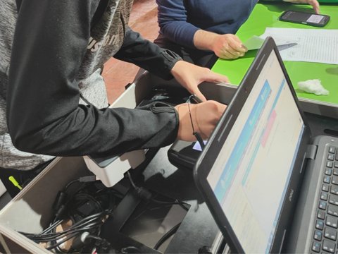 La Valija Móvil del Registro Civil llegó a más de 290 vecinos en instituciones barriales