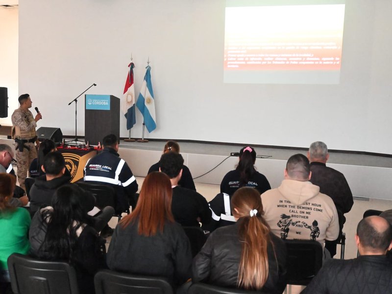 Segunda Cohorte de agentes de Guardia Local certifican en el uso de armas menos letales
