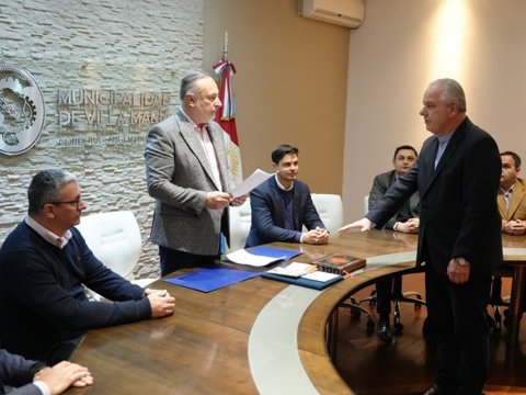 Accastello tomó juramento a Ricardo Borsato como Juez de Faltas