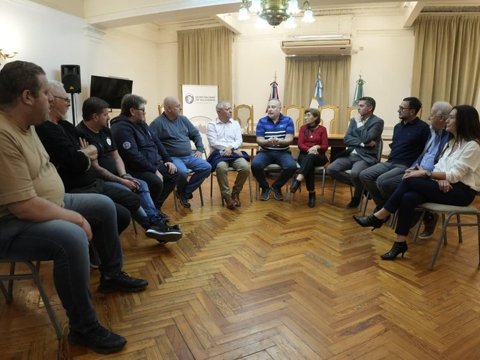 Accastello se reunió con autoridades universitarias y referentes gremiales en defensa de la universidad pública