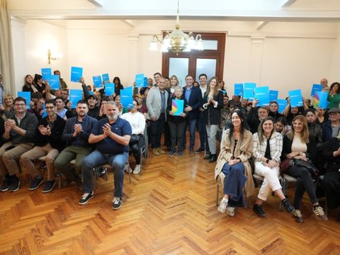 Municipio y Provincia entregaron posesiones de viviendas a más de 50 vecinos de Villa María