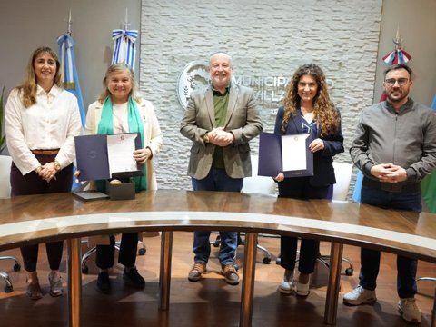 Accastello recibió a la secretaria de la mujer de Córdoba, Claudia Martínez, y a la Directora Regional de ONU, María Vaeza