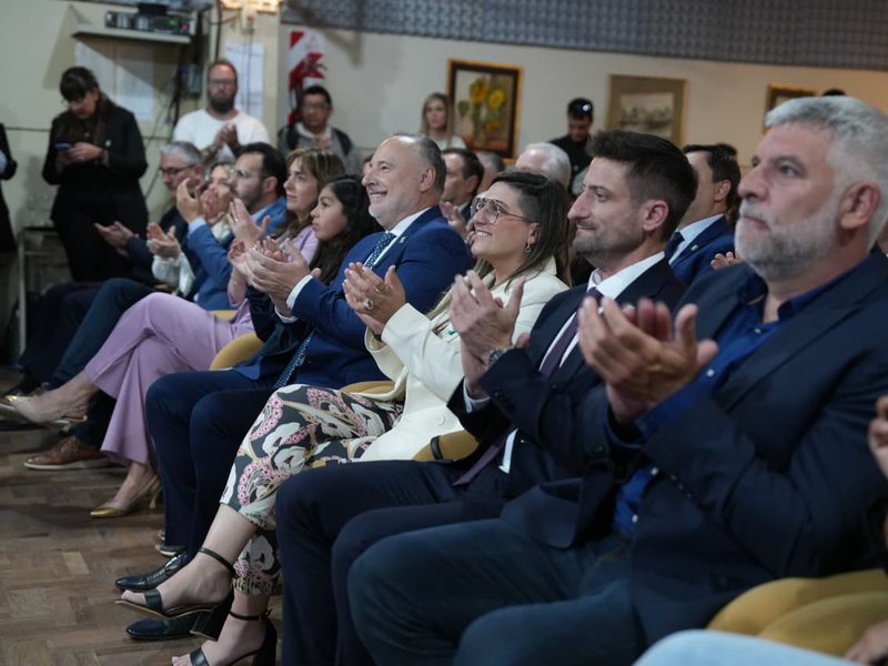 Accastello: “el Instituto Municipal de la Vivienda desarrollará los 650 lotes inconclusos del programa PROCREAR”