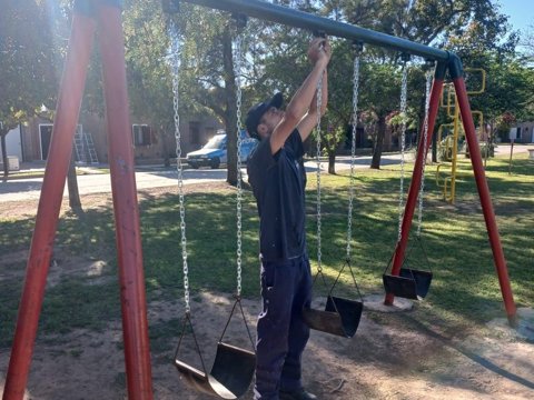 Plazas Seguras: el municipio avanza en la restauración y mejora de parques infantiles