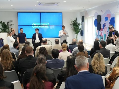 Delegación internacional de empresarios interesados en la industria láctea llegó a Villa María invitados por la Organización de Estados Americanos