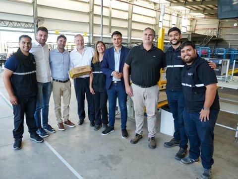 Accastello recorrió el nuevo Centro Logístico de Mercado Libre