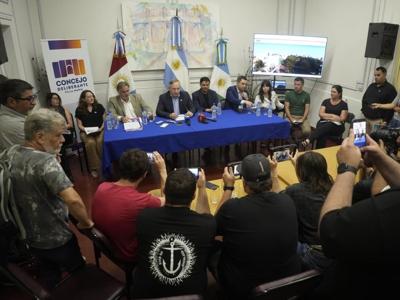 Accastello presentó modificaciones sobre el proyecto de Presupuesto y Tarifaria 2026, enfocado en la reducción de la presión fiscal y el impulso a la inversión para generar empleo