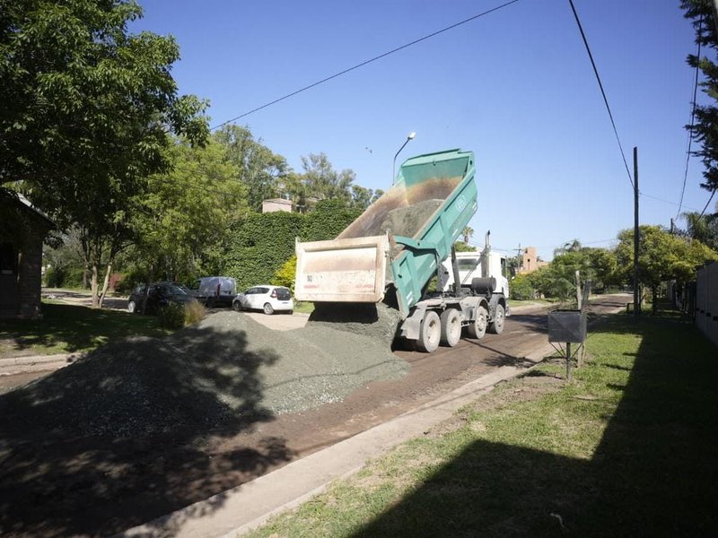Plan 430 Cuadras: comenzó la primera etapa de pavimentación en barrio Vista Verde