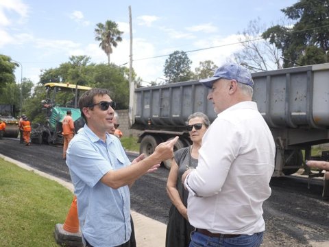 Avanza la pavimentación de la calle Río Tunuyán en barrio Vista Verde