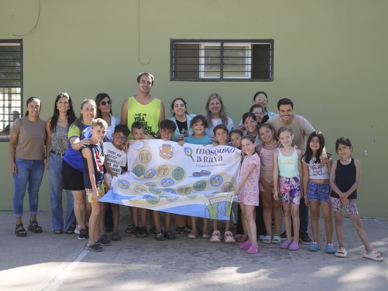 Prevención del dengue: el municipio realizó un taller de concientización con niños que asisten a la Pileta Comunitaria