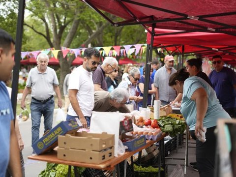 Durante 2025 se realizaron más de 70 ferias que conectaron a productores locales con consumidores