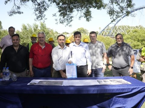 Se firmó el acta de inicio de la obra de mejoras hídricas y reconversión del puente Vélez Sarsfield en miradores