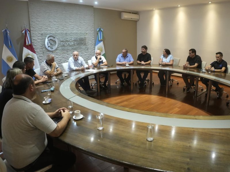 Accastello recibió a intendentes de la región interesados en conocer la experiencia local en tecnología aplicada a la seguridad y la salud