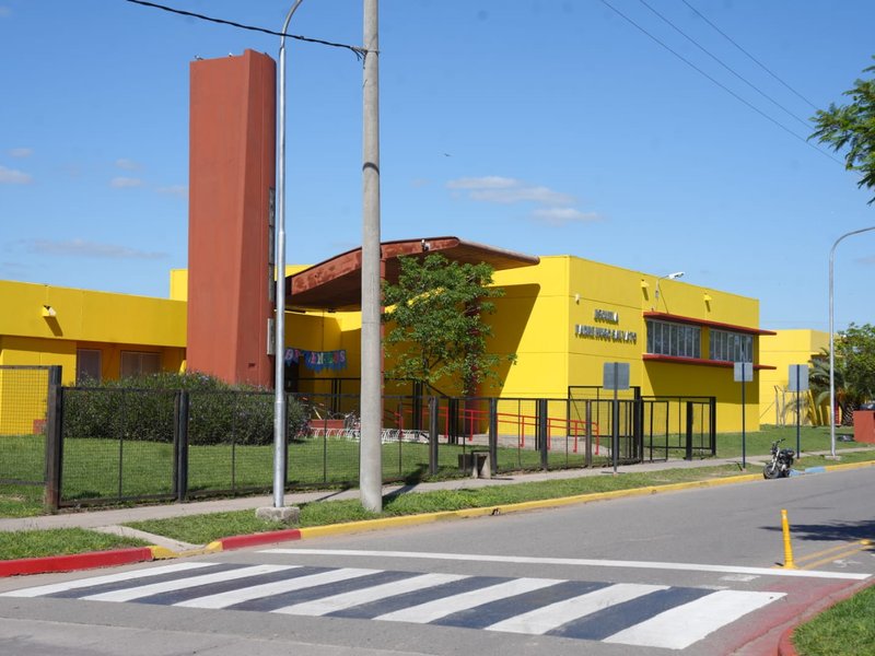Inicio del ciclo lectivo con escuelas renovadas: la municipalidad realizó tareas de pintura y revestimiento en 20 instituciones educativas