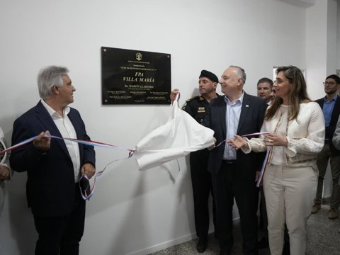Villa María Más Segura: Accastello y Llaryora inauguraron la sede de la Fuerza Policial Antinarcotráfico sobre Ruta 9.
