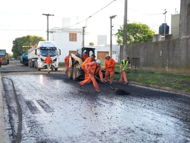 Plan 430 cuadras: continúa la pavimentación en el barrio San Juan Bautista
