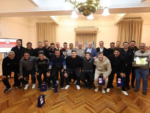 A 20 años del ascenso al torneo Argentino A, Accastello recibió al histórico plantel de Alumni