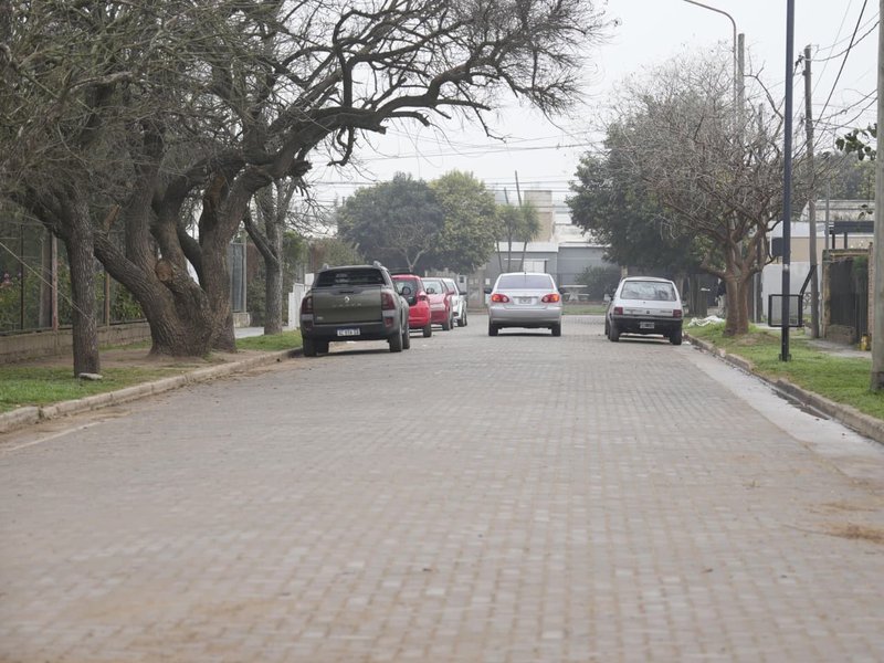 Plan 500 Cuadras: el municipio completó el adoquinado de cuatro cuadras en barrio Mariano Moreno