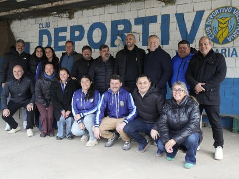 Accastello recorrió el barrio Belgrano y mantuvo encuentros con instituciones, empresas y vecinos