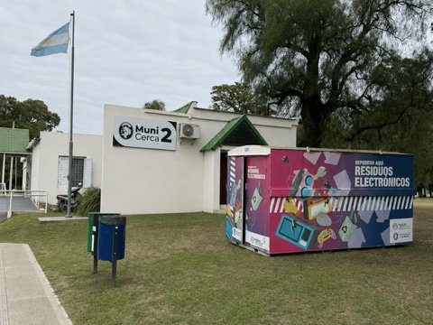 MuniCerca 2: se instaló un nuevo contenedor de residuos electrónicos en el Parque Pereira