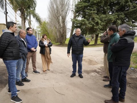 El Gabinete Ampliado trabajó desde barrio Vista Verde y recorrió las obras que se ejecutan en el sector