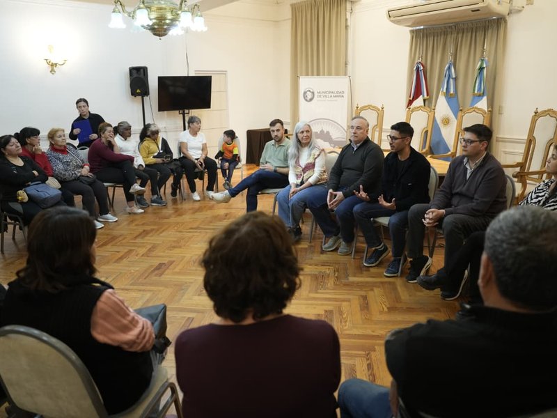 El municipio entregó un aporte para que 20 vecinos puedan viajar a Córdoba y acceder a tratamientos oftalmológicos