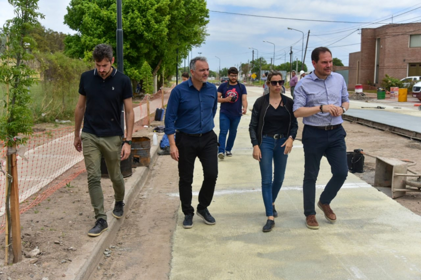 Villa María: Con tareas de hormigonado, la avenida Deán Funes avanza hacia su completa refuncionalización