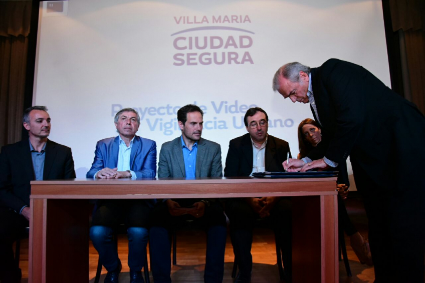 Villa María: Massei y Gill pusieron en marcha el proceso para la colocación de más de 200 cámaras y la incorporación de 34 policías de proximidad