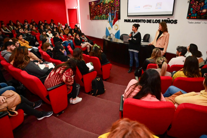 Villa María: A través del Programa MUNA, agentes municipales se capacitaron en políticas públicas locales y derechos de niñas, niños y adolescentes
