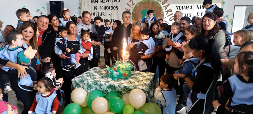 Villa María: Niños y niñas del jardín municipal Ninina Tais de Arpón celebraron el 16º aniversario de la institución educativa