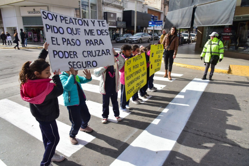 Villa María: En el Día Mundial del Peatón, niñas y niños de la escuela Bianco intervendrán las calles de la ciudad para generar conciencia vial