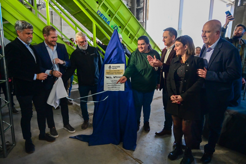 Villa María: Cabandié y Gill inauguraron el Centro de Gestión Ambiental, modelo en el país para el tratamiento de residuos