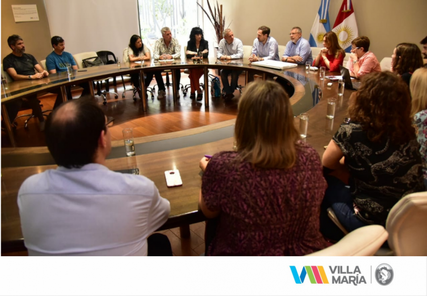 Villa María: Gill presentó los proyectos de infraestructura deportiva a inspectores de Educación Física y representantes de instituciones formadoras