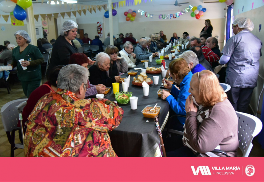 Villa María: Los adultos mayores del Hogar Velo de Ípola celebraron el 84º aniversario con el tradicional locro