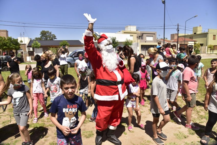 Villa María: Con Papá Noel, shows musicales y sorteos, llega una nueva edición de la Navidad en tu Barrio para el disfrute de los más pequeños