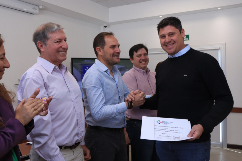 Villa María: Nueve empresas recibieron sus certificados en el Parque Industrial Logístico y Tecnológico