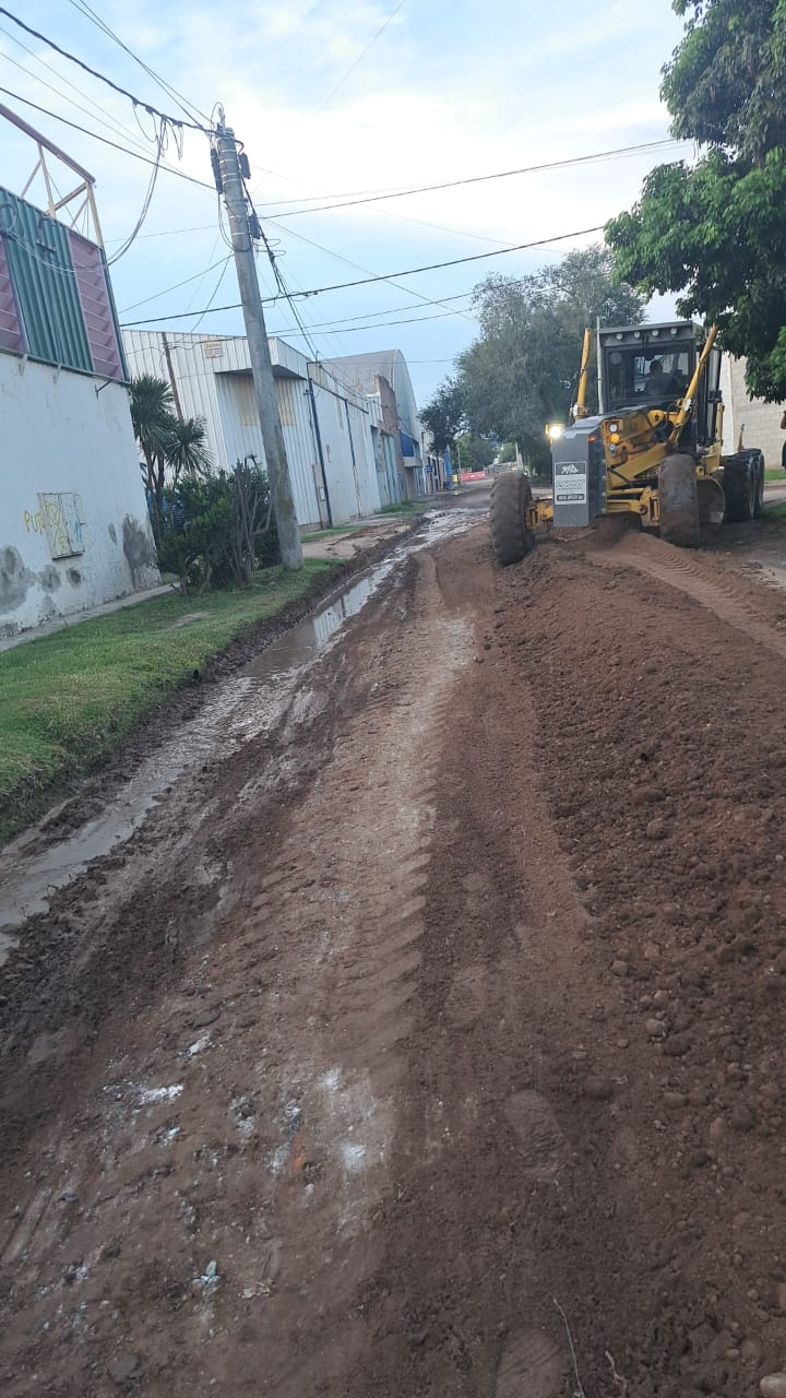 Villa María: El intendente recorrió distintos frentes de obras: Desagües en el centro y consolidación de calles en barrios