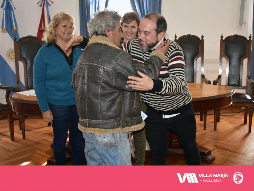 Villa María: Se realizó la entrega de 16 préstamos del “Banco de la Gente”
