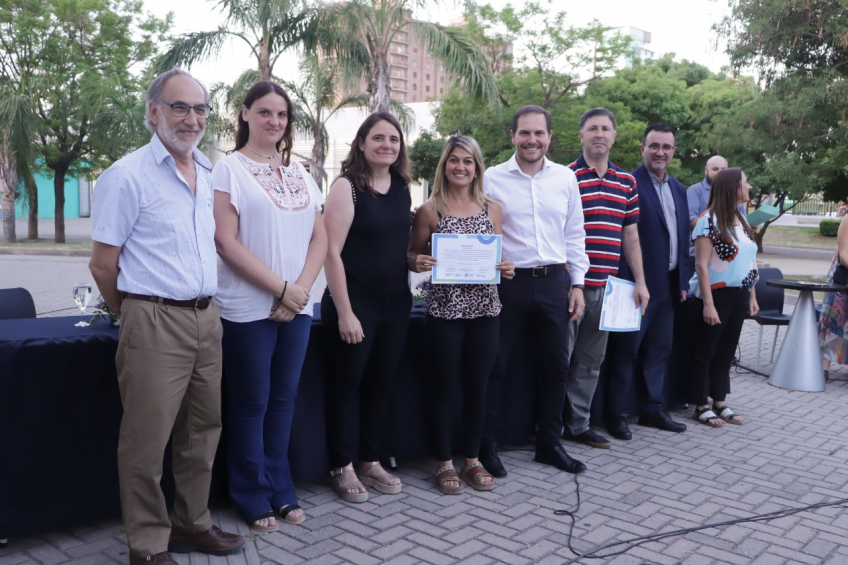 Villa María: La Secretaría de Salud del municipio cerró el año con la presentación de un libro y la distinción a sus trabajadoras y trabajadores
