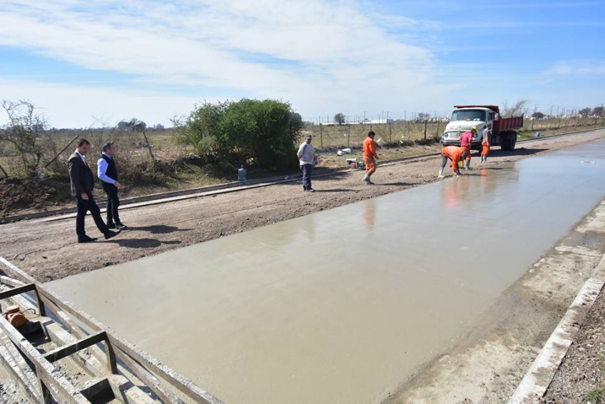 Villa María: Avanza la repavimentación con hormigón de un área de Avenida Independencia