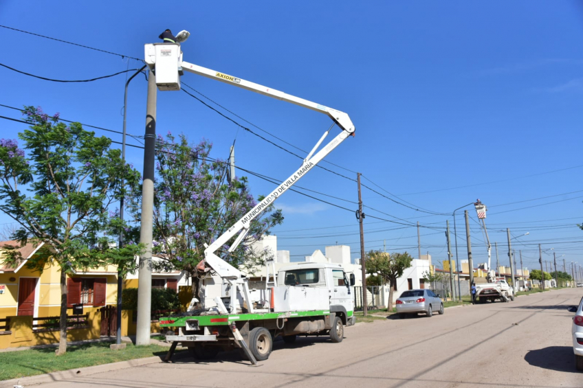 Villa María: En la calle Victoria Ocampo, el municipio llevó a cabo el recambio de 33 luminarias a led