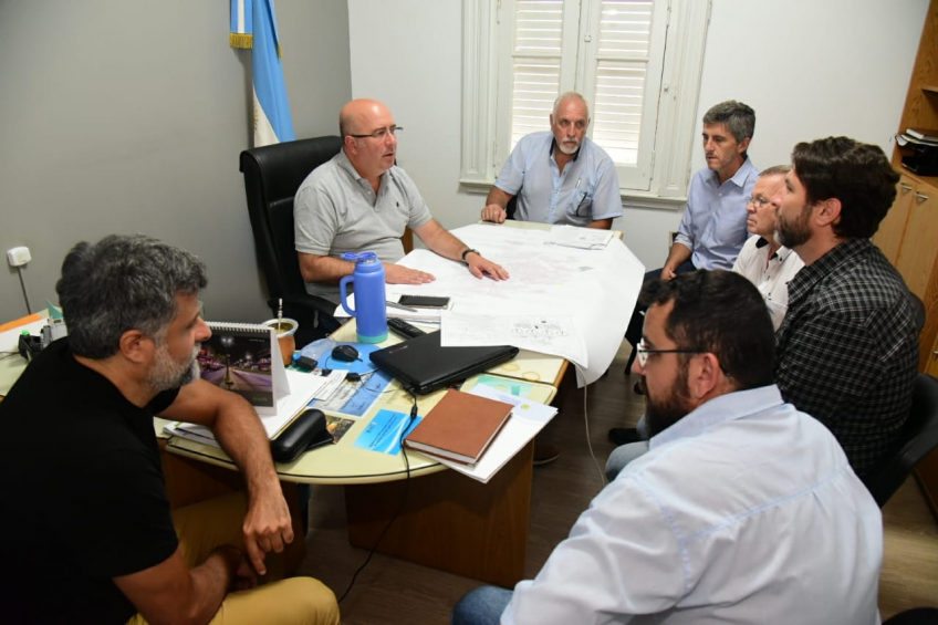 Villa María: Omar Regueira recibió a representantes de la Cooperativa 15 de Mayo para dialogar sobre la puesta en marcha de nuevos proyectos