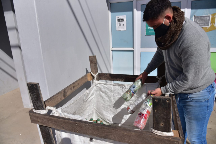Villa María: Los vecinos pueden ganar premios mensuales por llevar residuos reciclables a los MuniCerca